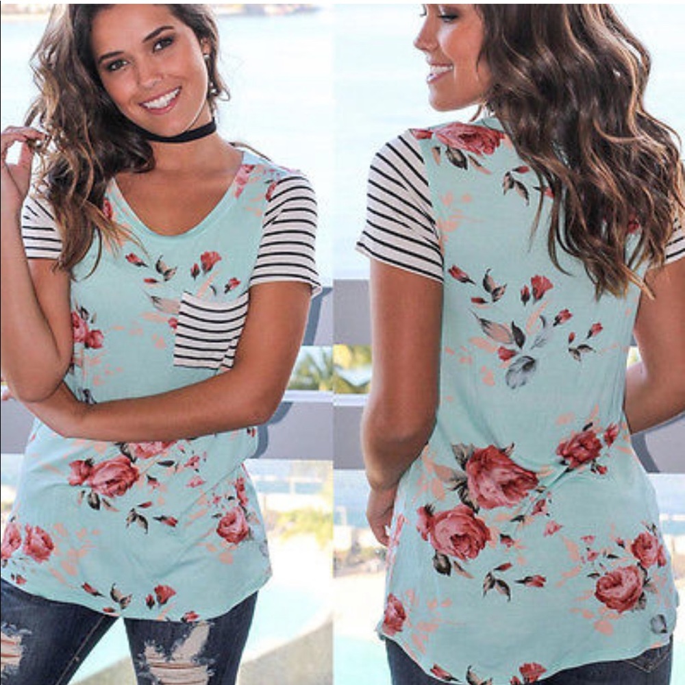 SOLD !!! Lightweight floral tee
